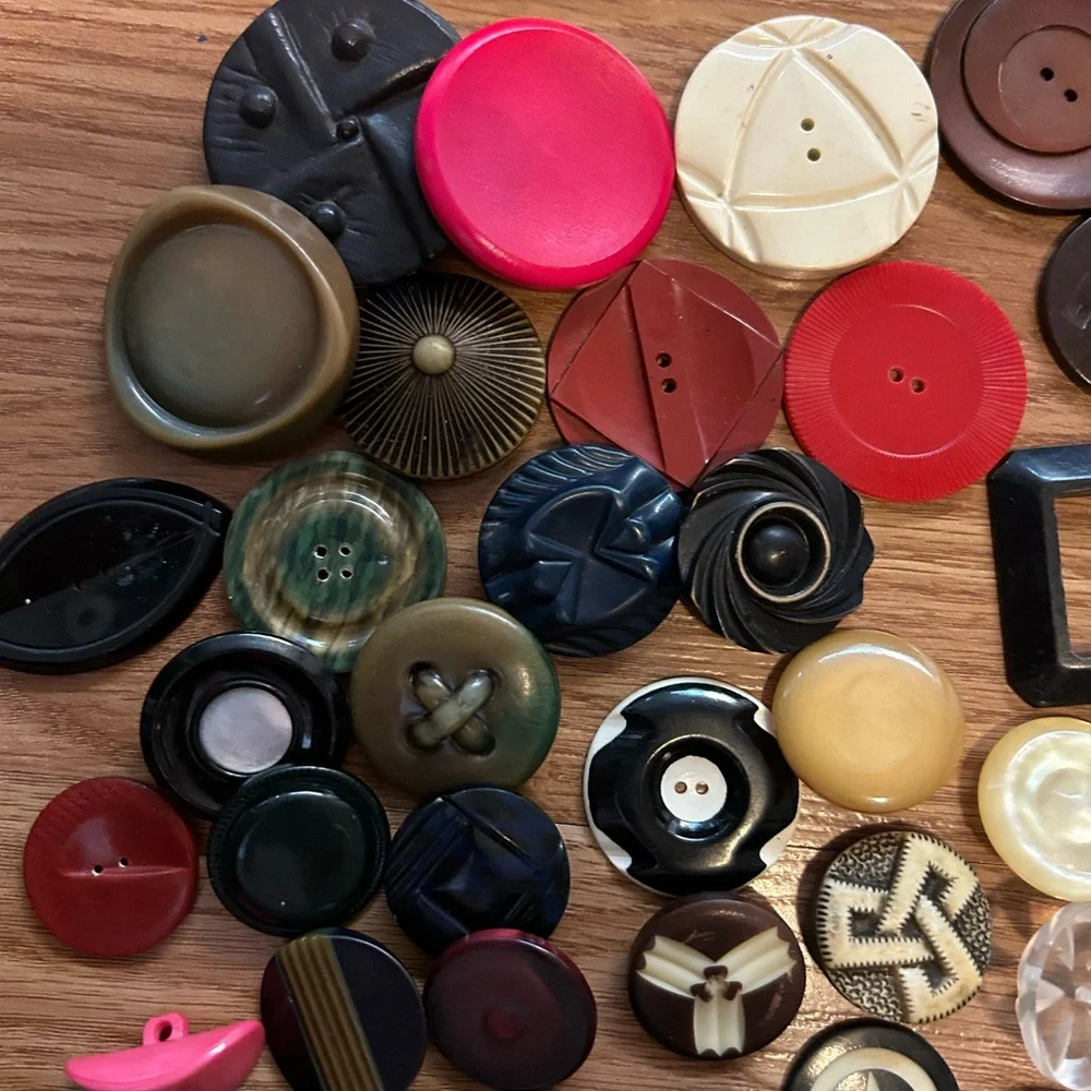 Vintage Buttons & buckles plastic glass shell metal carved pressed shank